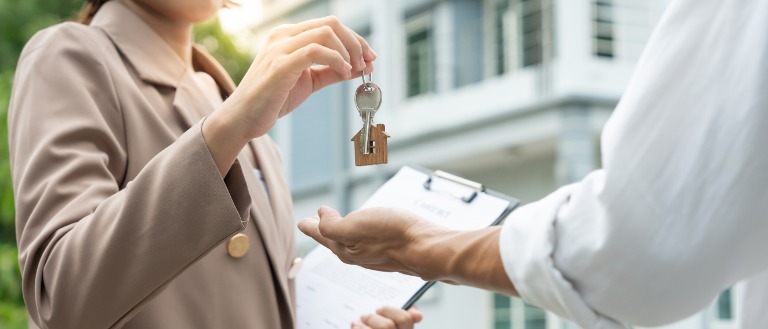 Real estate agent hold key for new house